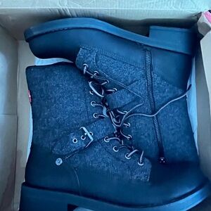 Levi's Brown Logo Box